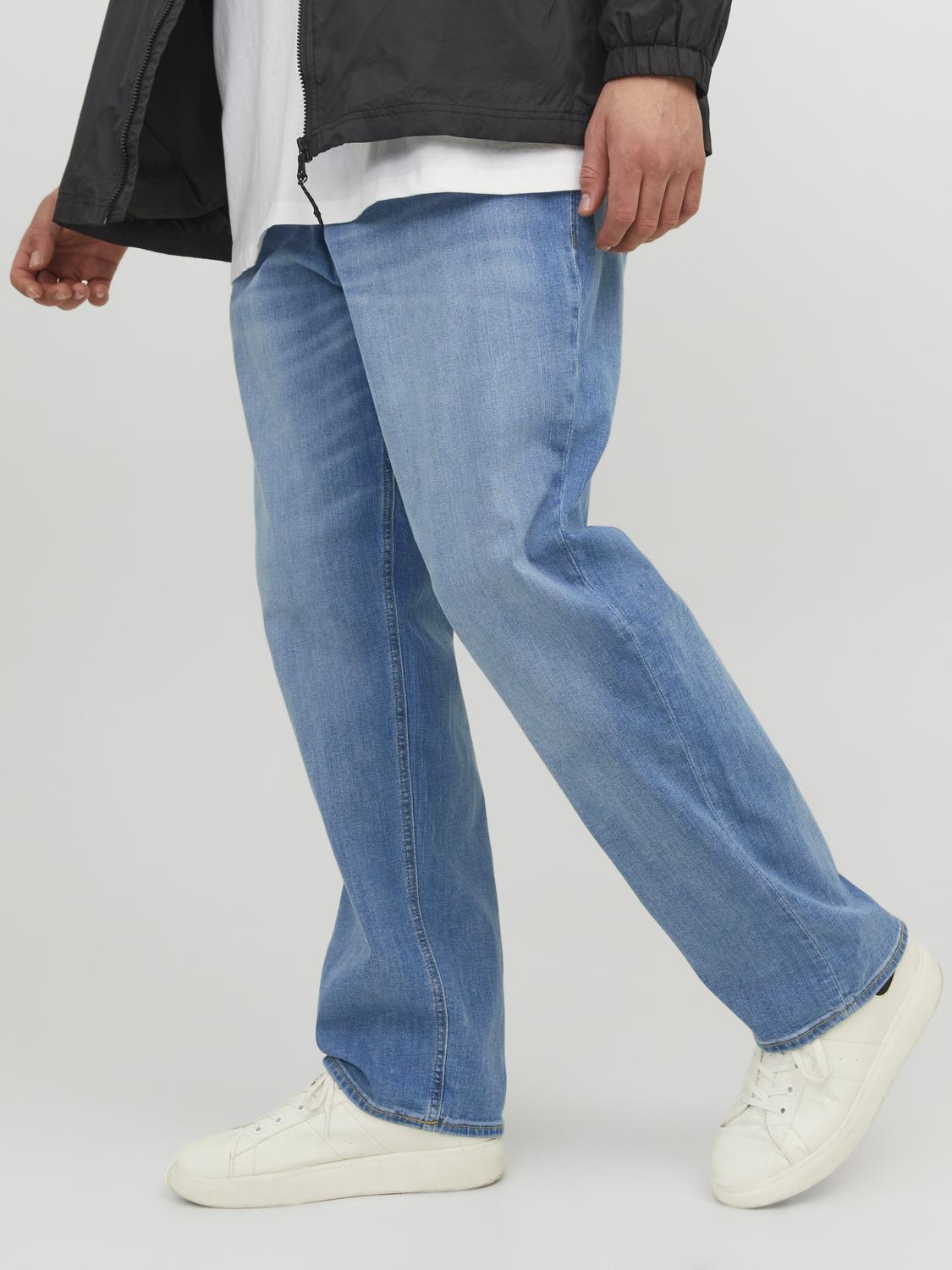 model_shot-front