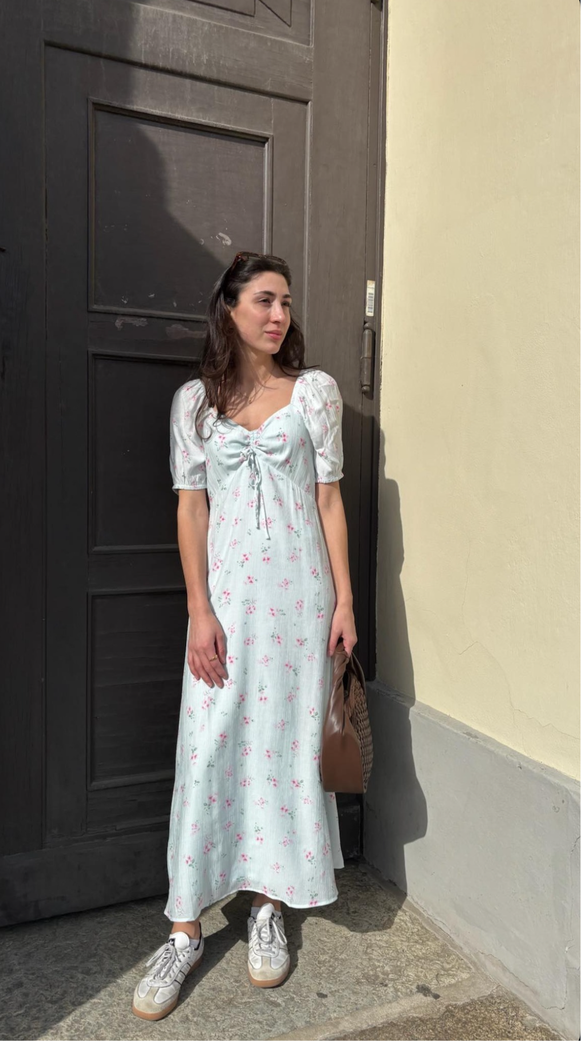 VMBELLA Midi Dress - Bit of Blue with pink flowers